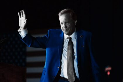 Ken Paxton celebra su victoria en Texas tras derrotar al senador republicano John Cornyn en una contienda respaldada por Donald Trump.