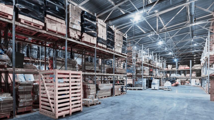 Plantas industriales y maquiladoras en Ciudad Juárez con tendencia de cierre y reducción de empleo formal en el sector manufacturero.