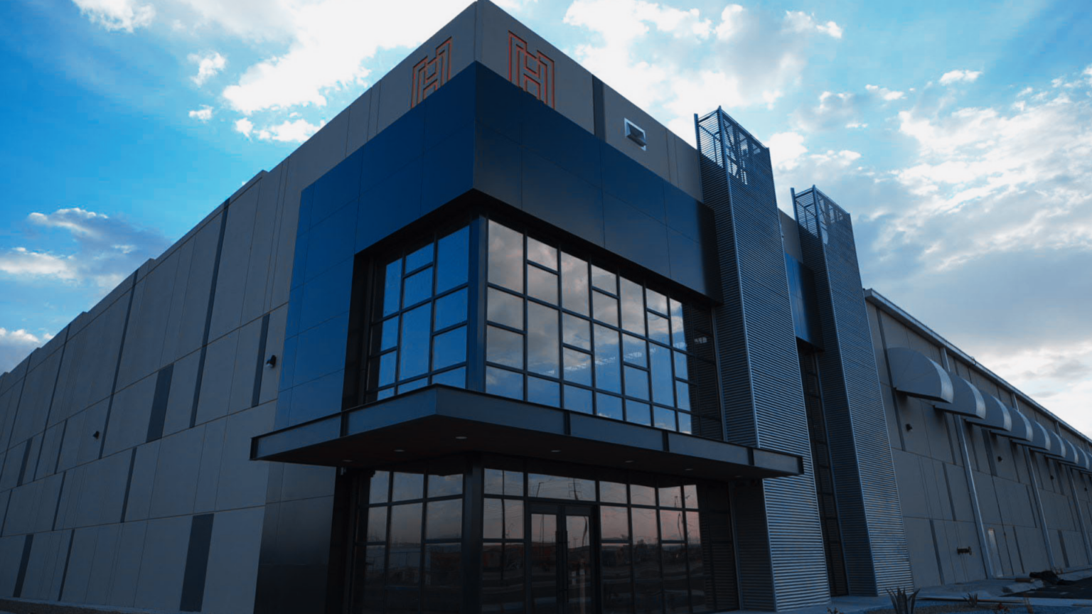 Vista del parque industrial HubsPark Juárez, donde Inventec realizará una inversión de 450 millones de dólares para expandir la manufactura de servidores e infraestructura para inteligencia artificial en México.