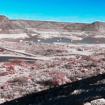Vista de la Presa Elephant Butte con un nivel de agua históricamente bajo debido a la sequía en Nuevo México.