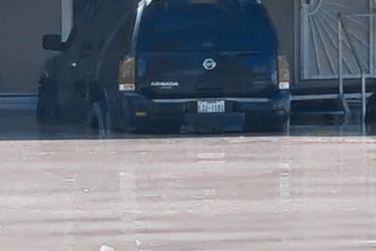 Vecinos de Horizon City, Texas, enfrentan daños en sus viviendas tras las inundaciones que afectaron a decenas de familias.